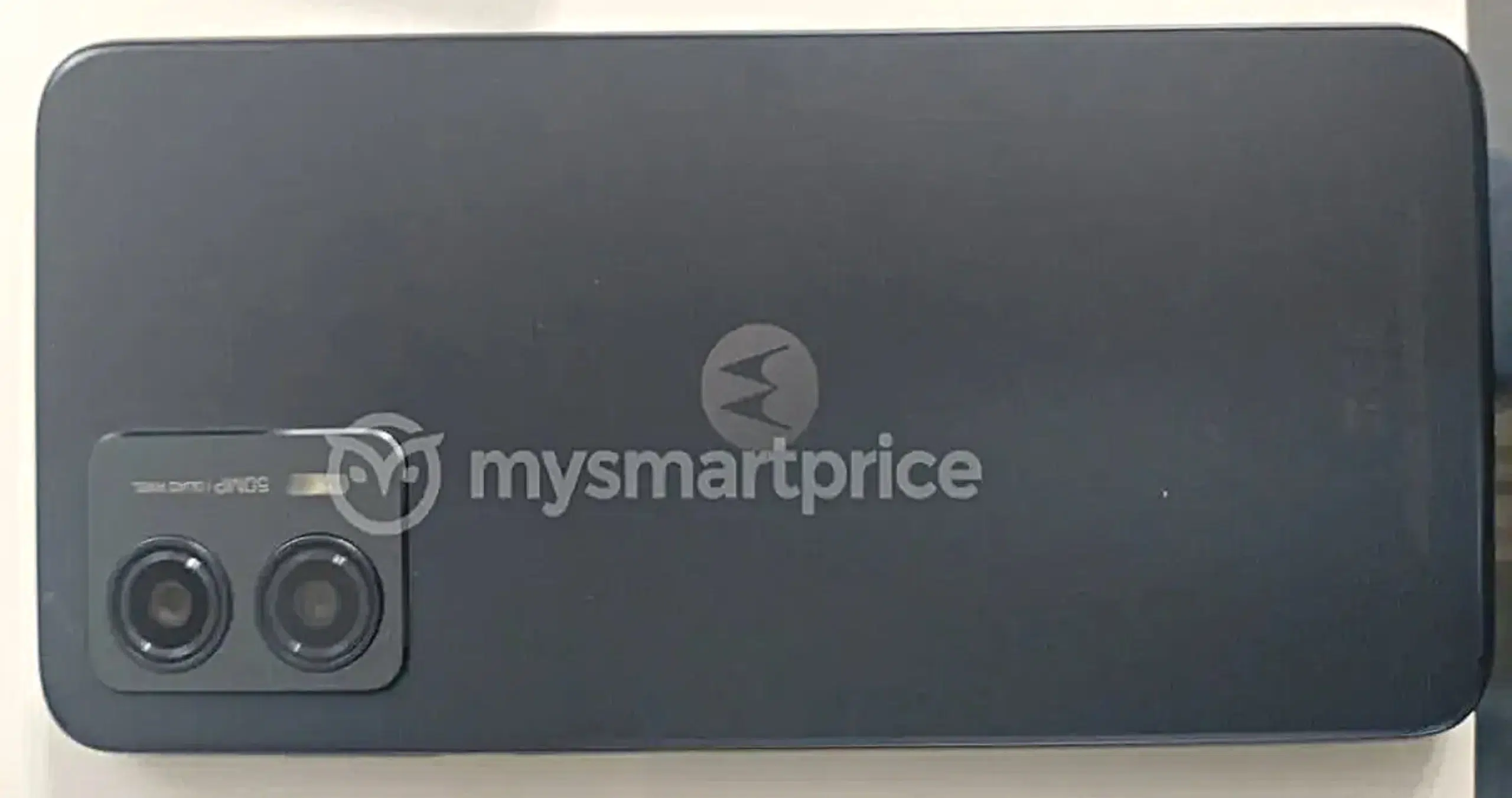 Moto G53 5G live images, retail box is leaked launch is ahead
