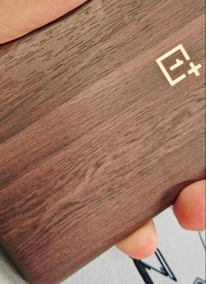 OnePlus 12 wood design